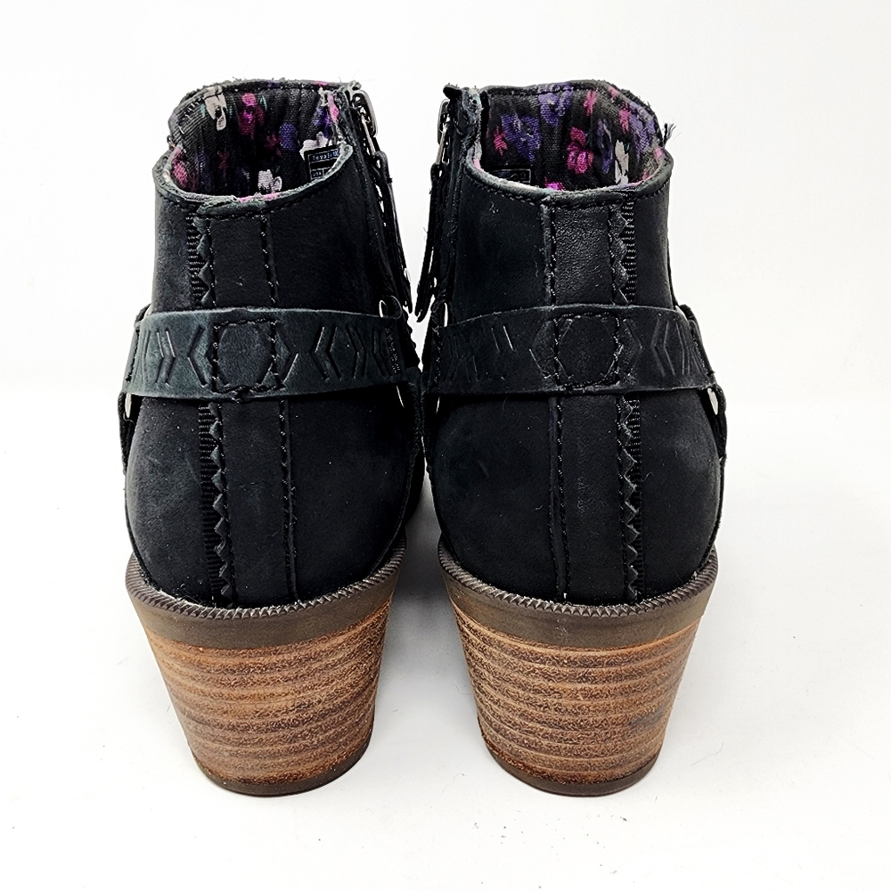 Teva Black Nubuck Ankle Boots Women’s 7 - Picture 2 of 9